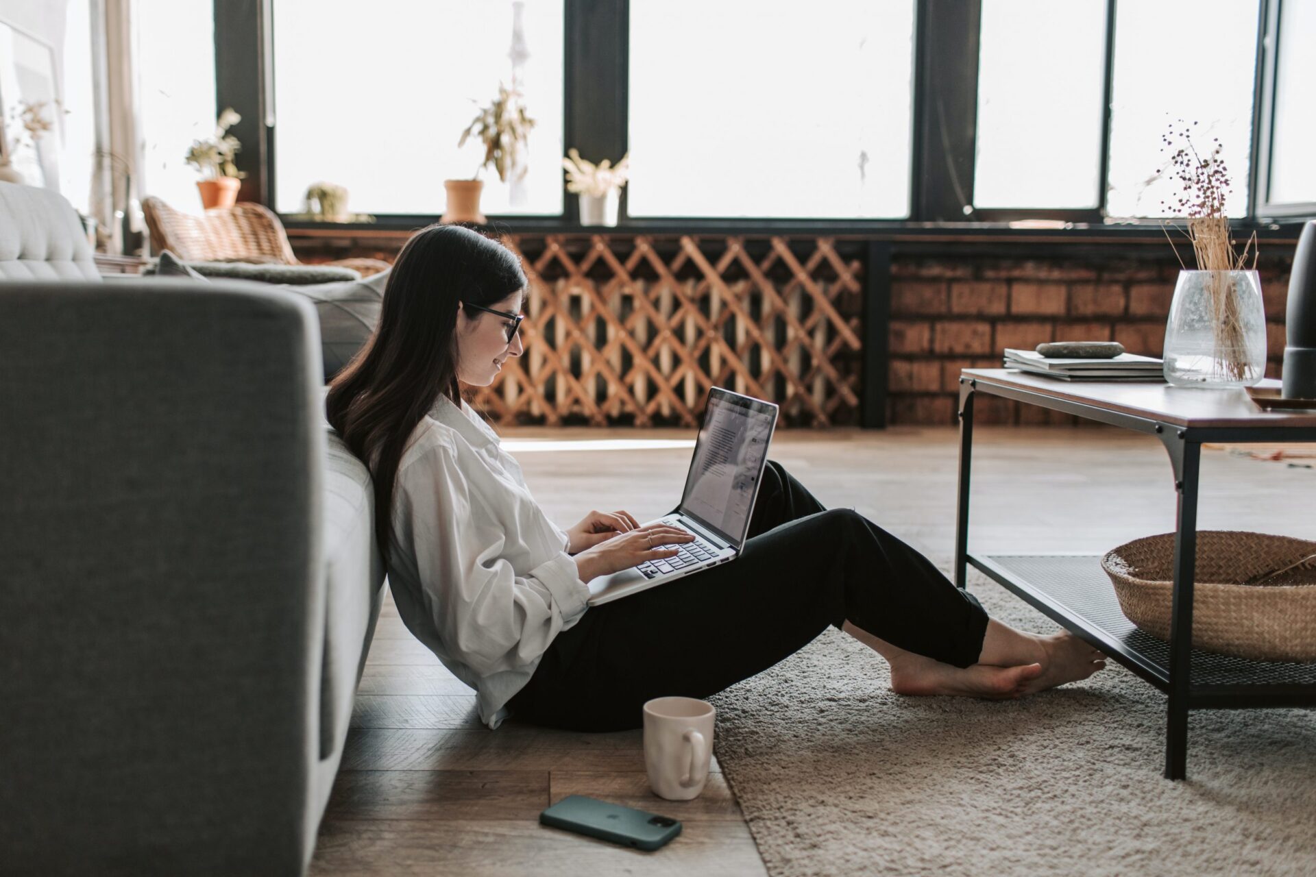 working from the floor posture