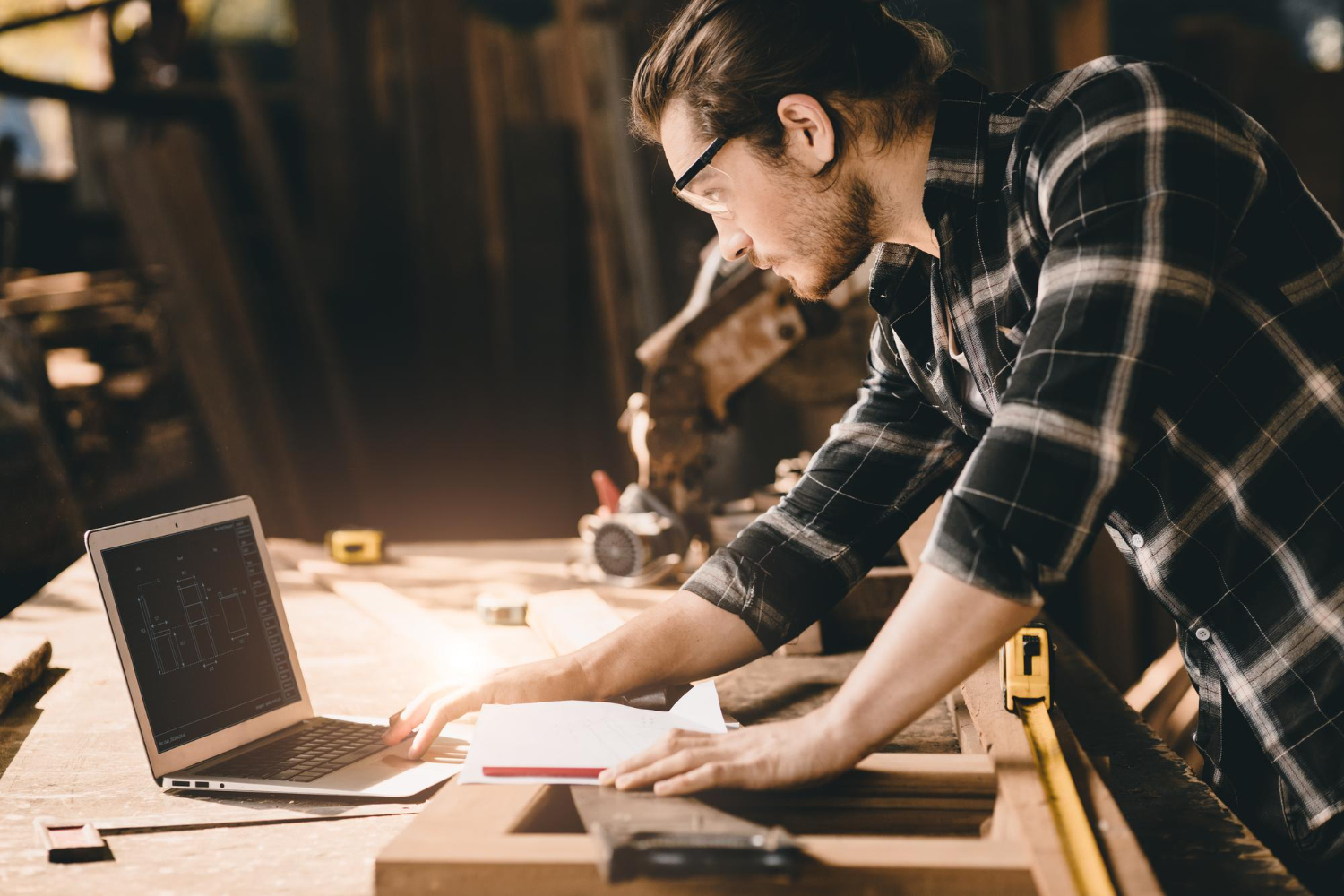 What is The Optimal Ergonomic Workbench Height?